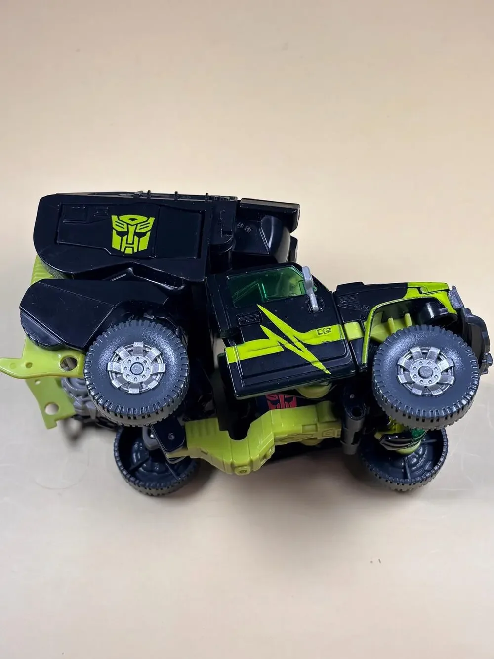 Transformers Night Ops Hunt for the Decepticons Voyager Class Ratchet 2010